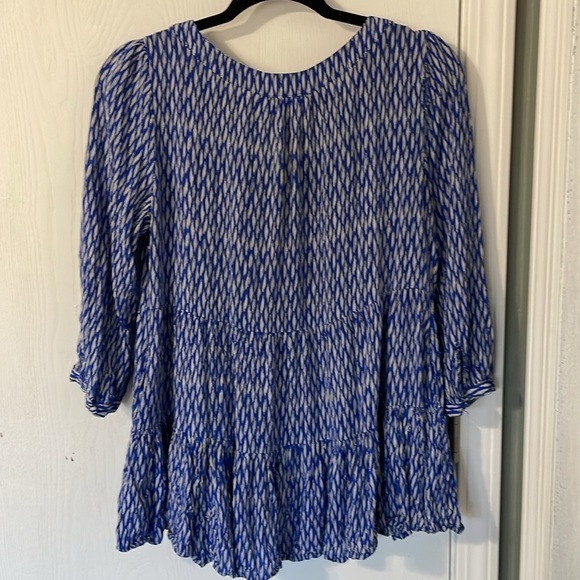 Maeve by Anthropologie Flowy Ruffled Blue/White Blouse With Buttons Size Small - Picture 7 of 8
